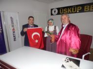 Belediyemizden nikah yapan çiftlere Kuran-ı Kerim ve Türk bayrağı…