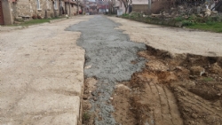 Arpalık Sokak’ta yol onarım çalışmalarına başlandı…